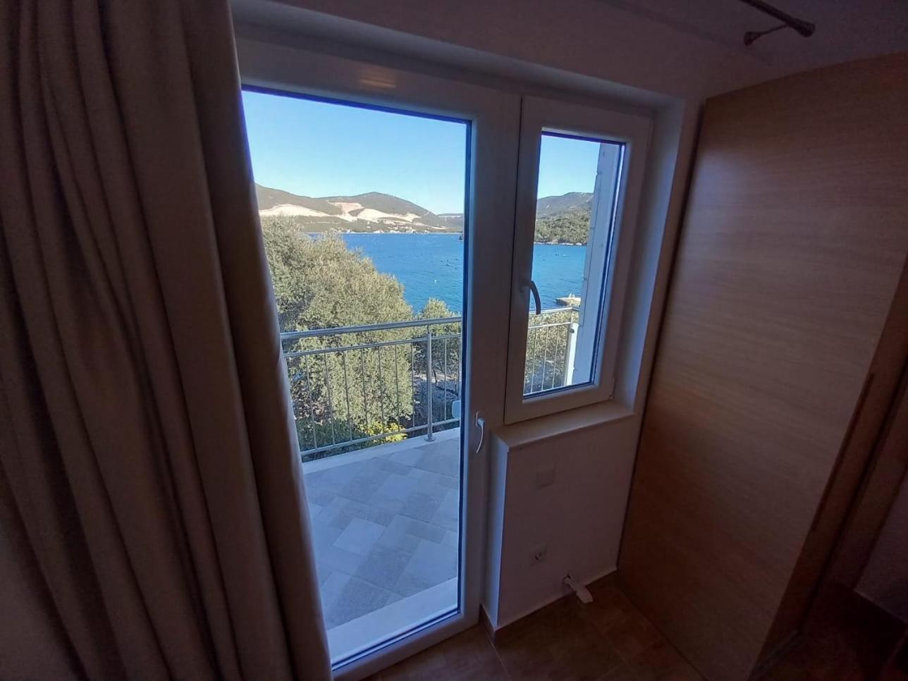 Apartments By The Sea Kabli, Peljesac - 10225 Brijesta Exteriör bild